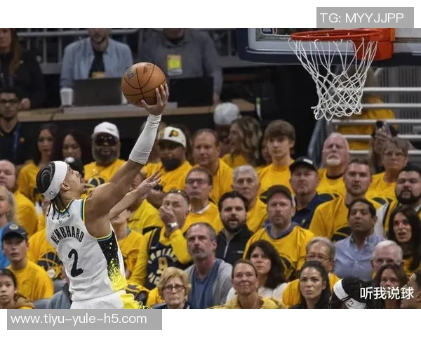 特纳高效发挥仅靠三分球贡献15分7篮板2助攻3抢断展现全面能力